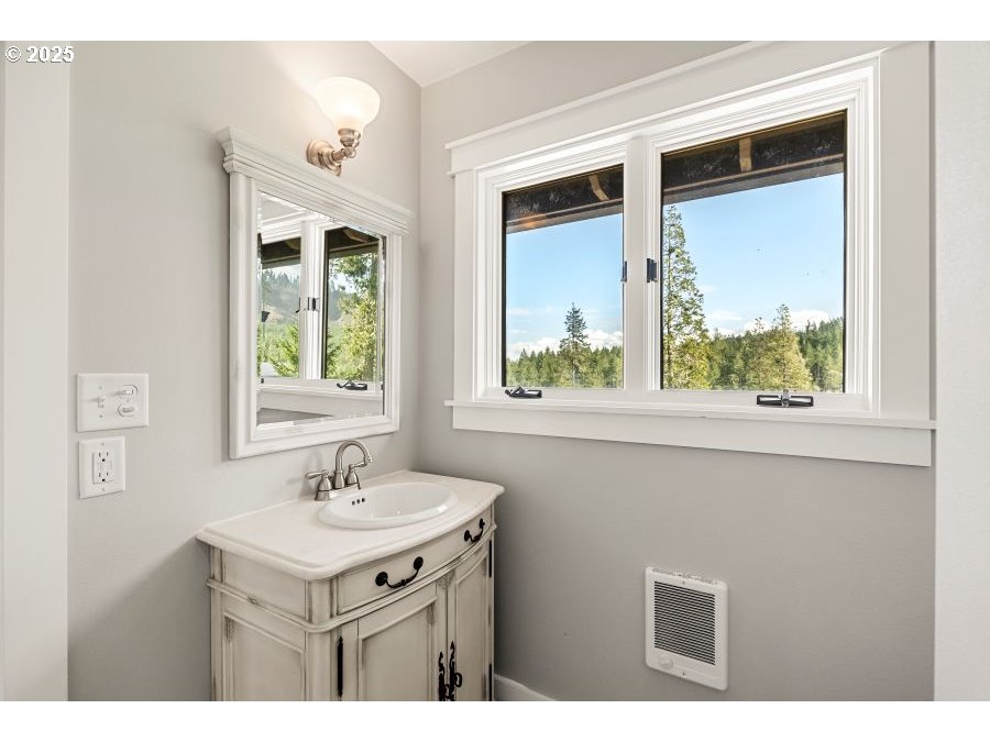 30930 Camas Swale Road Creswell, OR 97426 - Photo 28 of 43 Gallery Image 28