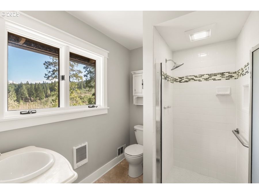 30930 Camas Swale Road Creswell, OR 97426 - Photo 31 of 43 Gallery Image 31