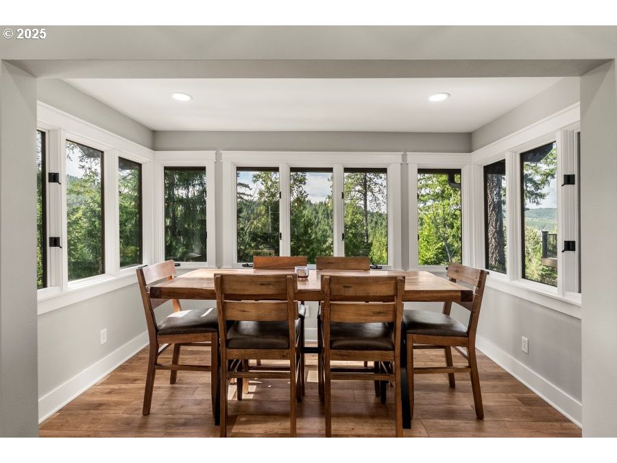 30930 Camas Swale Road Creswell, OR 97426 - Photo 10 of 43 Gallery Image 10