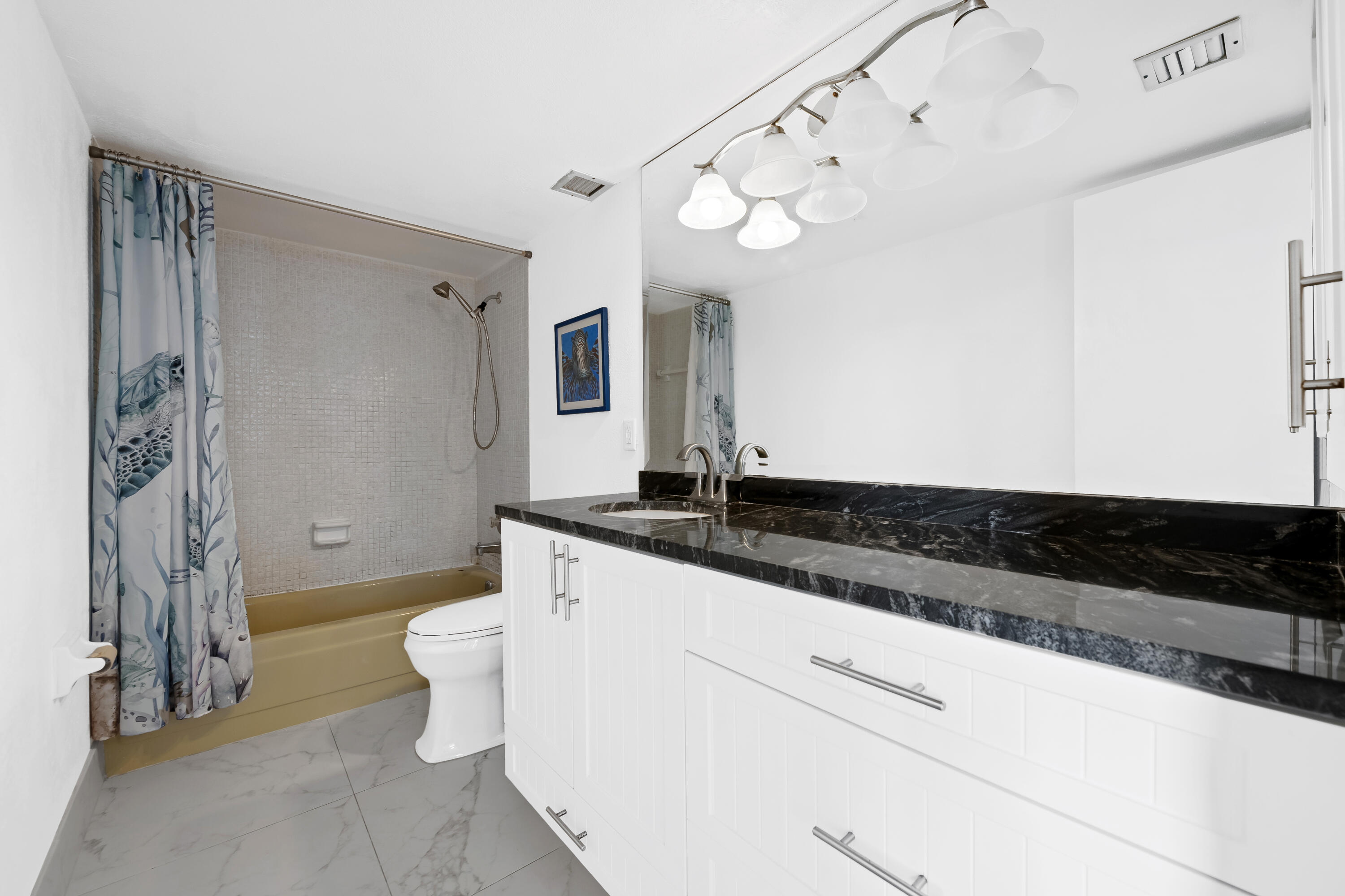 1505 North Riverside Drive, Unit 808 Pompano Beach, FL 33062 - Photo 11 of 41 DSC_5956