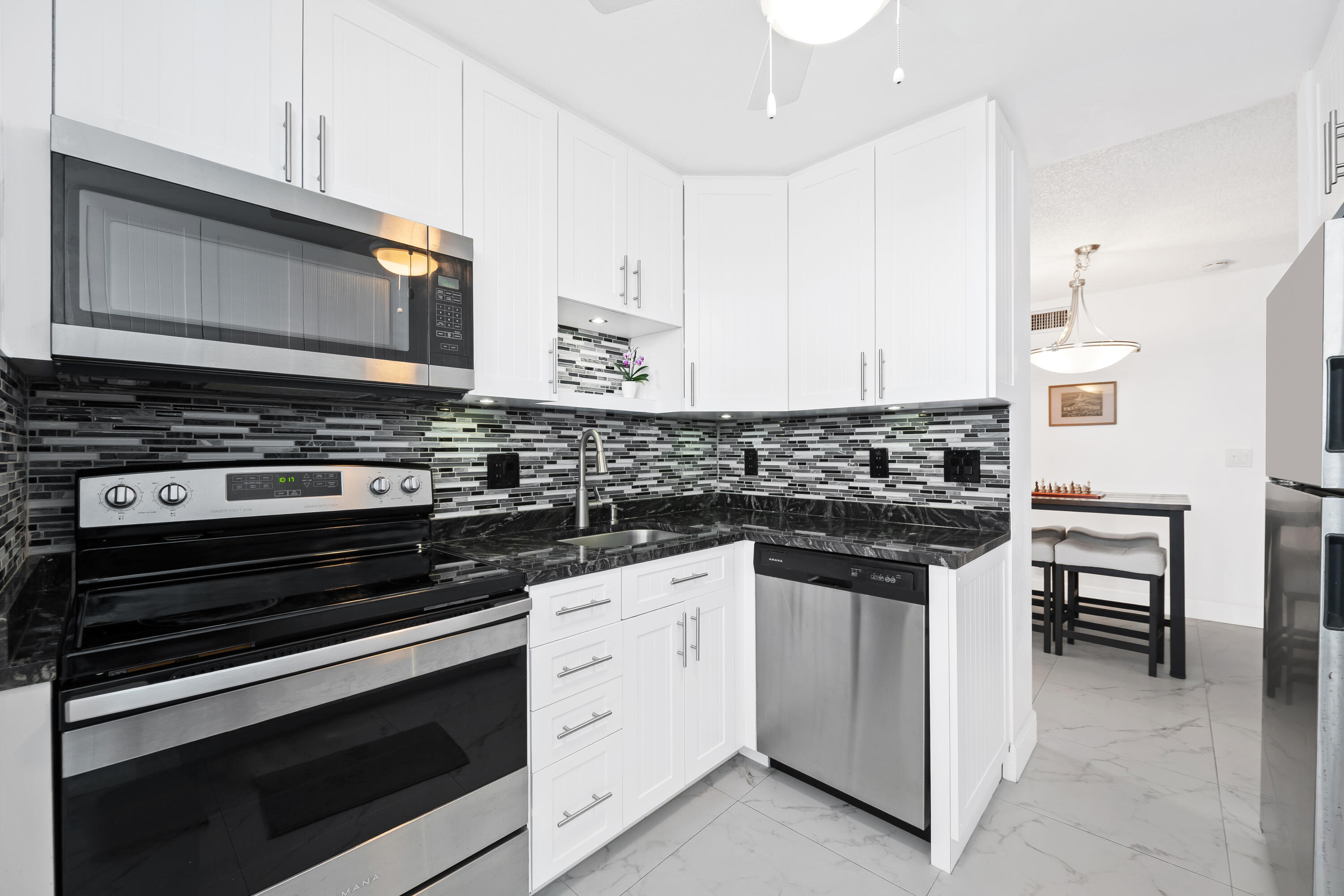 1505 North Riverside Drive, Unit 808 Pompano Beach, FL 33062 - Photo 2 of 41 DSC_5992