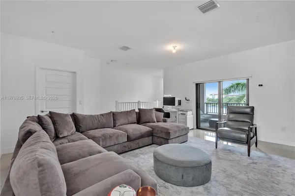 $8,000 | 4703 Northwest 84th Court, Unit 4703, Doral, FL 33166