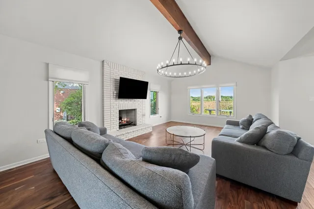 $649,000 | 10760 Ridgewood Drive, Palos Park, IL 60464