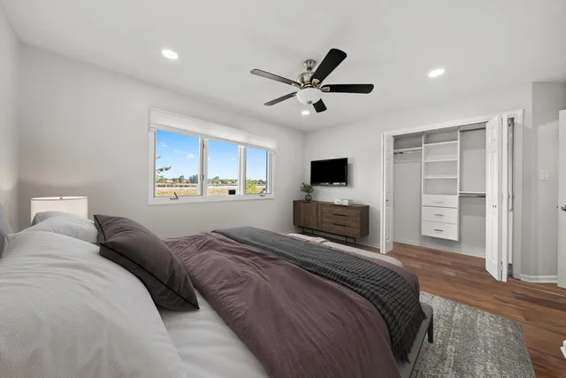 $649,000 | 10760 Ridgewood Drive, Palos Park, IL 60464