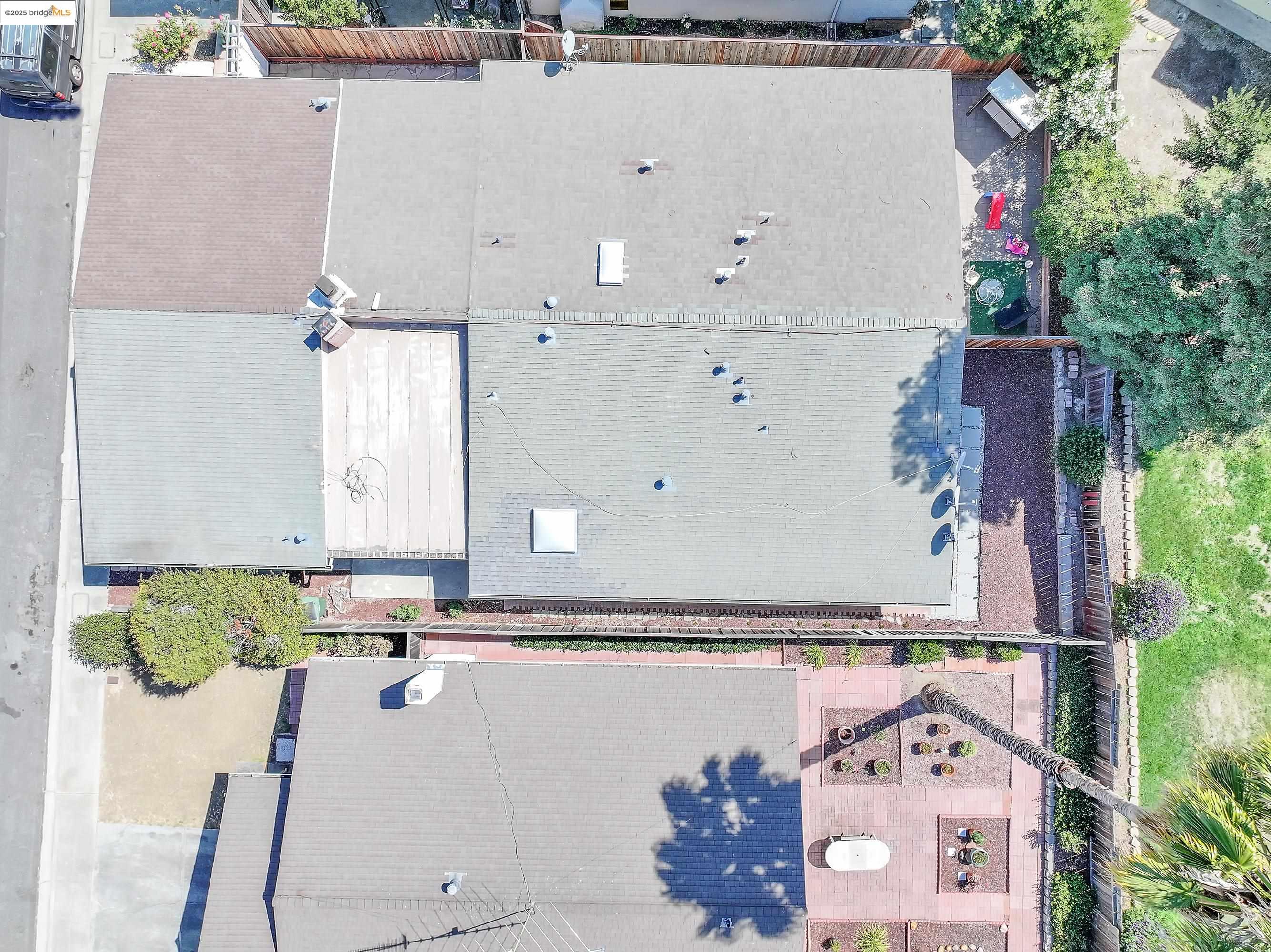 185 Evening Star Court Milpitas, CA 95035 - Photo 10 of 33 a view of a buildings