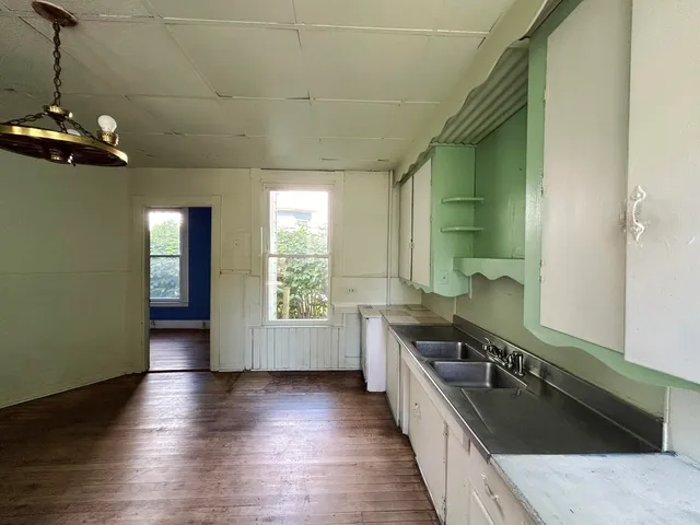 $639,900 | 25 Pleasant Avenue, Portland, ME 04103