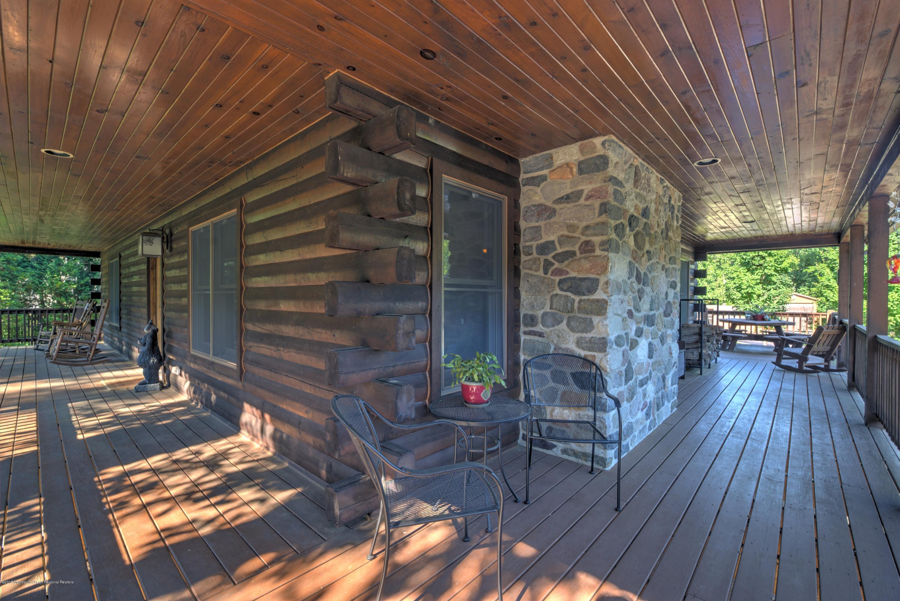 20 Brookside Road Clarksburg, NJ 08510 - Photo 23 of 38 023_DECK