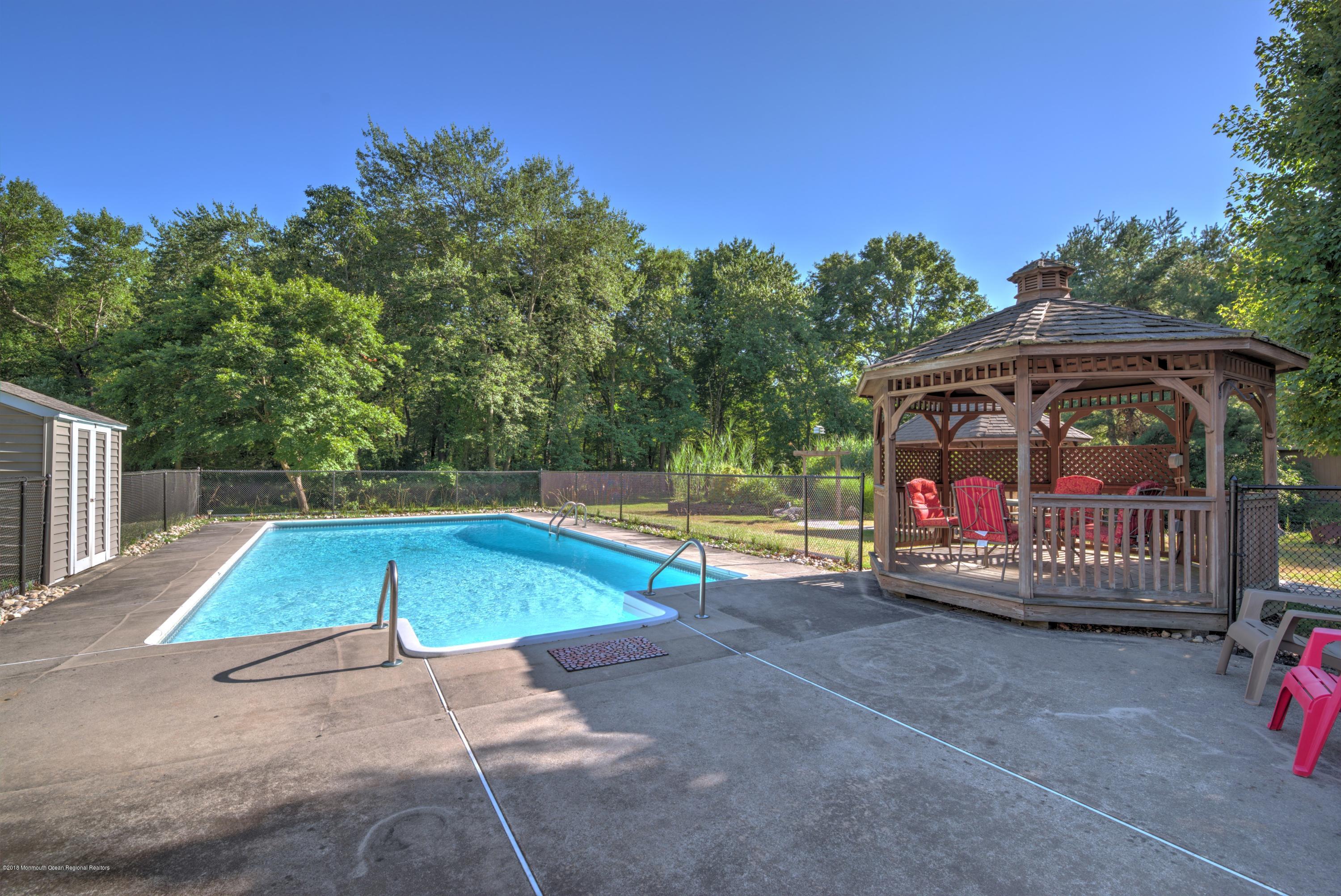 20 Brookside Road Clarksburg, NJ 08510 - Photo 30 of 38 030_POOL