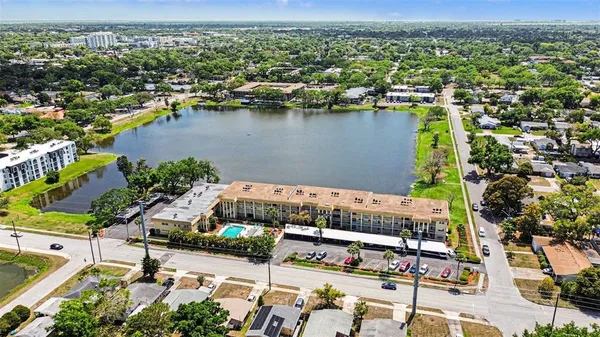 $249,900 | 3850 13th Avenue North, Unit 106, St. Petersburg, FL 33713