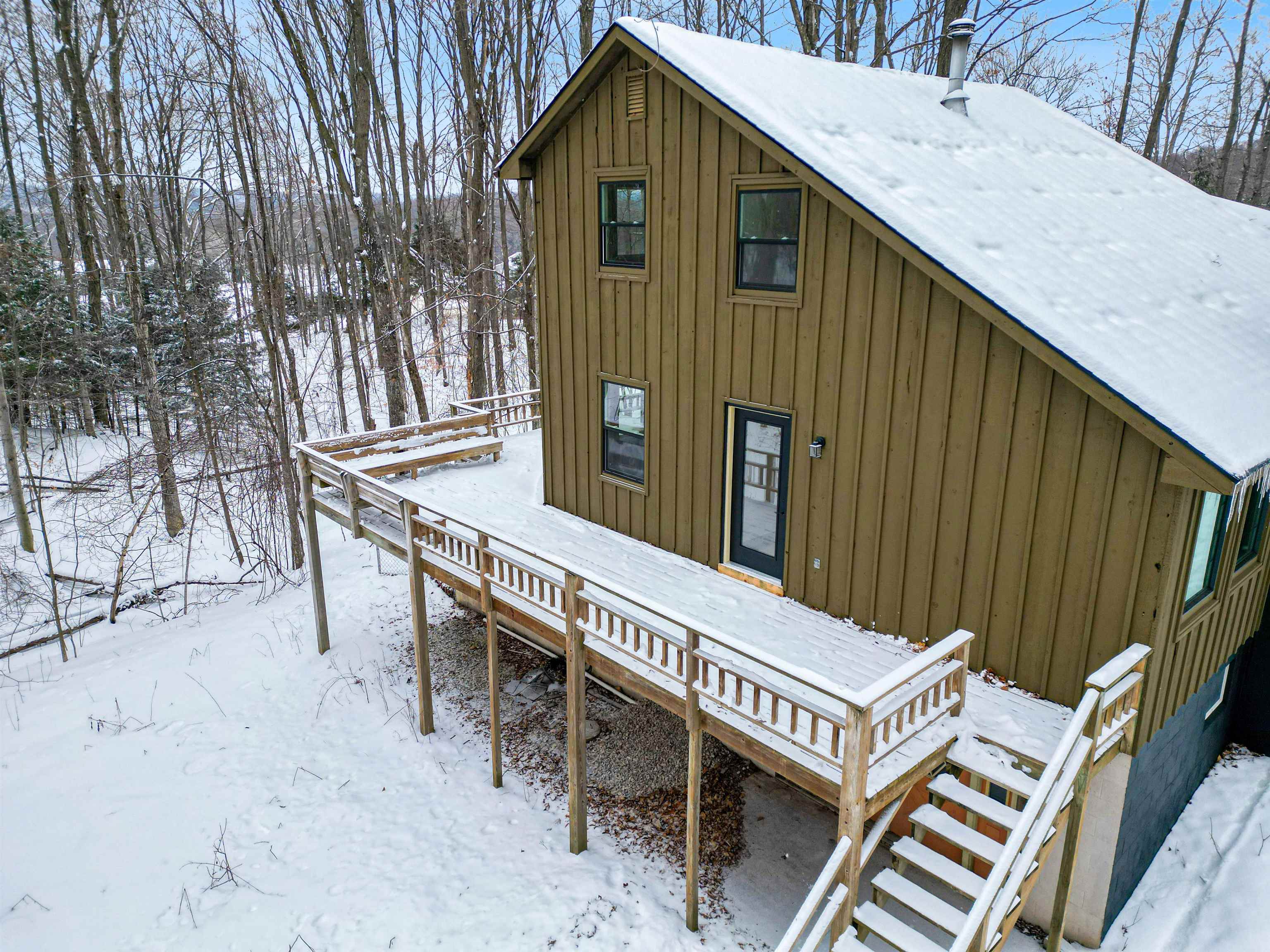 828 East Sullivan Woods Road Cedar, MI 49621 - Photo 33 of 35 Gallery Image 33