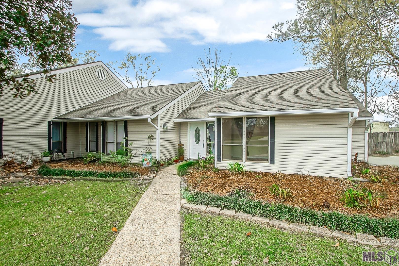 16323 Coliseum Avenue Baton Rouge, LA 70816 - Photo 1 of 22