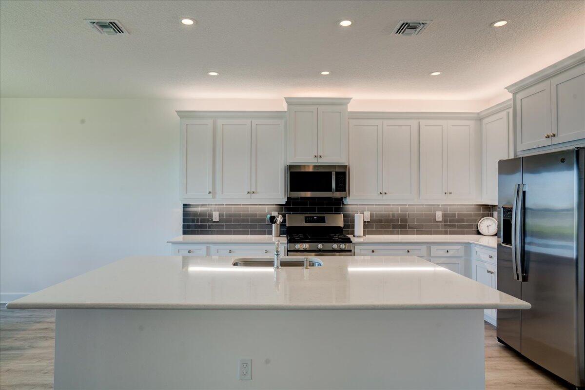 13522 Southwest River Rock Road Port St. Lucie, FL 34987 - Photo 21 of 54 20-13522 SW River Rock-36