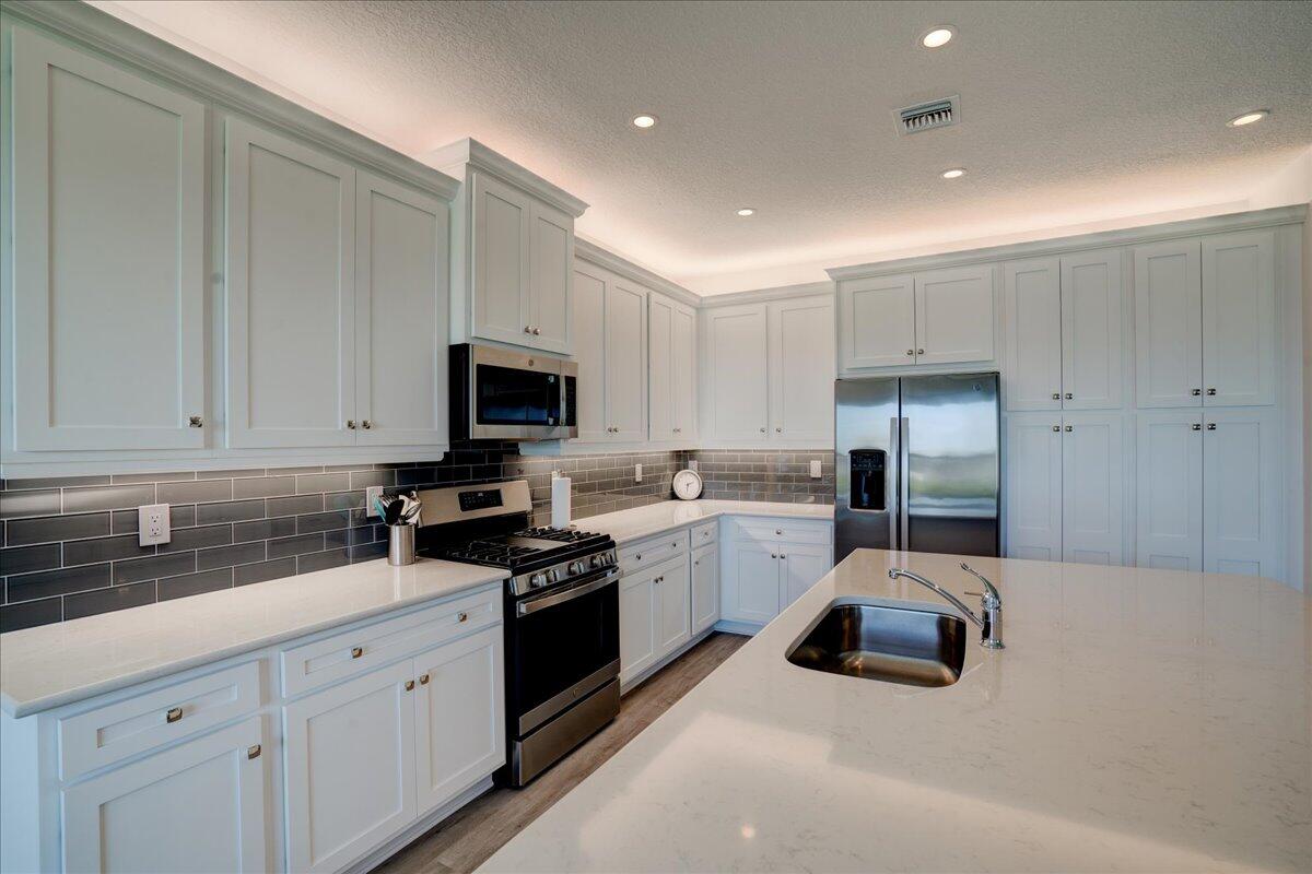 13522 Southwest River Rock Road Port St. Lucie, FL 34987 - Photo 24 of 54 23-13522 SW River Rock-39
