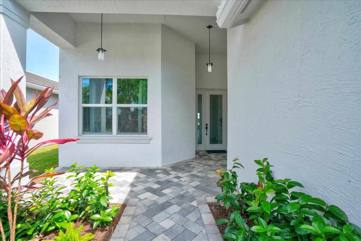 13522 Southwest River Rock Road Port St. Lucie, FL 34987 - Photo 8 of 54 06-13522 SW River Rock-51