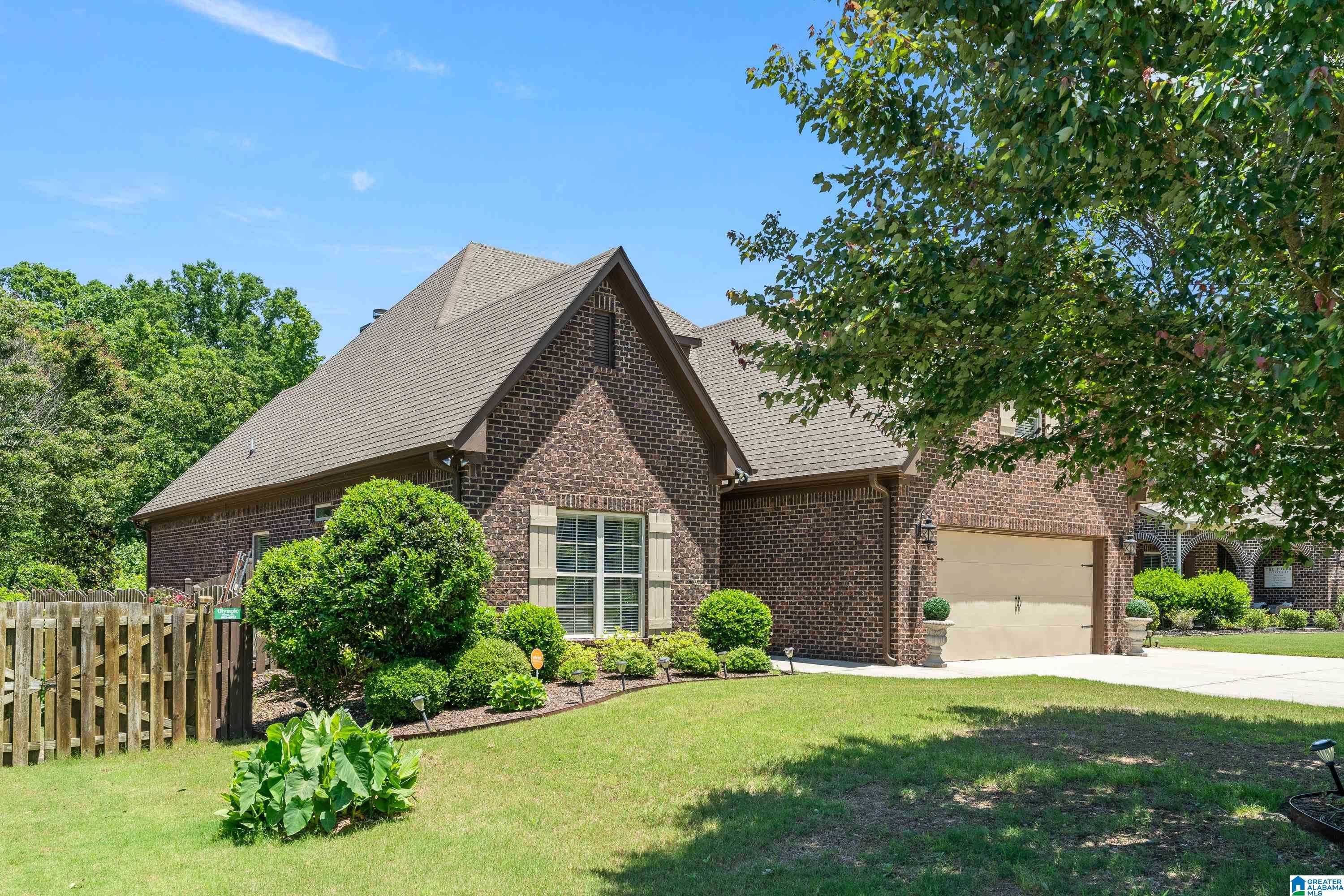 308 Dunrobin Circle Pelham, AL 35124 - Photo 3 of 41