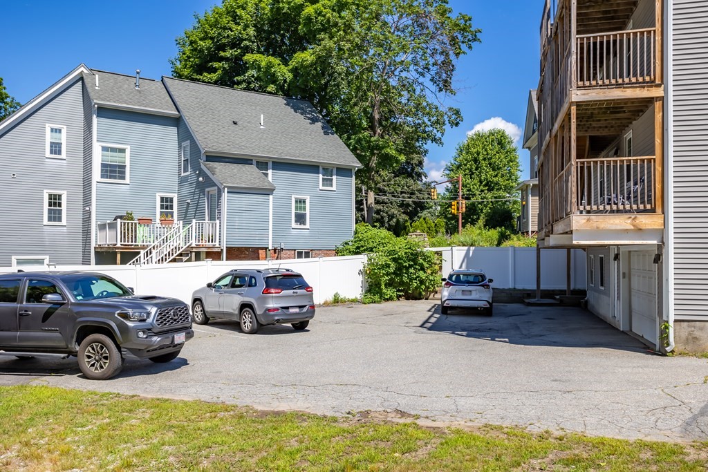 405 Boston Road, Unit 4 Billerica, MA 01821 - Photo 5 of 32