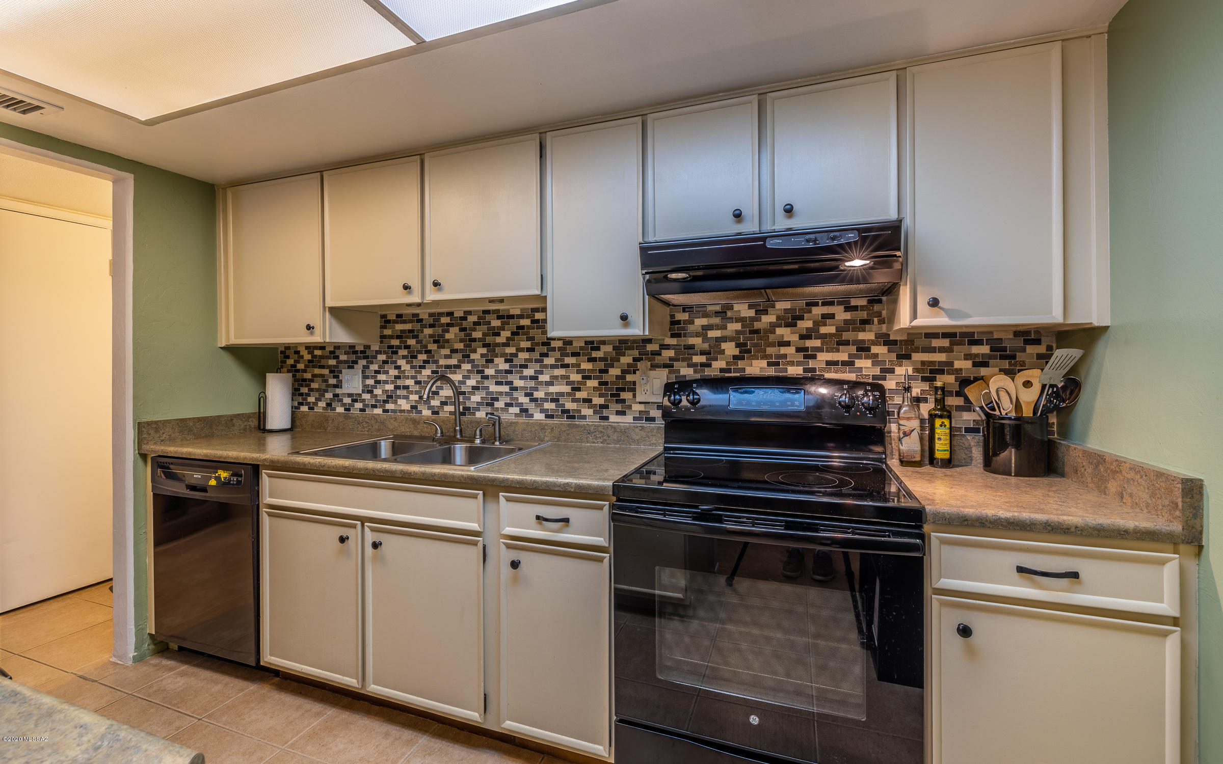 4450 East Fort Lowell Road Tucson, AZ 85712 - Photo 11 of 27 Gallery Image 11
