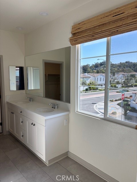 4158 Mission Tree Way Oceanside, CA 92057 - Photo 18 of 35 Master Bathroom
