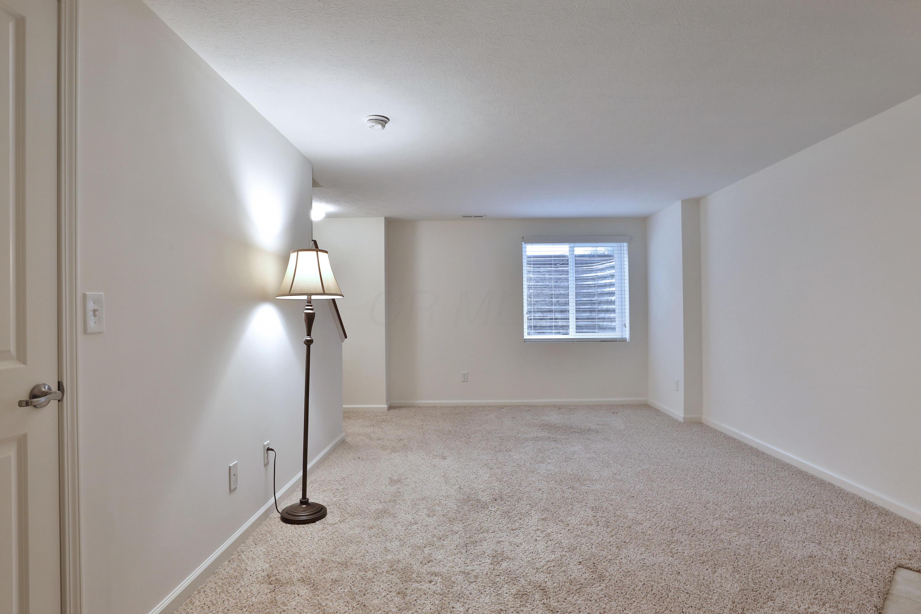 8287 Bruntsfield Road Columbus, OH 43235 - Photo 23 of 36 Gallery Image 23