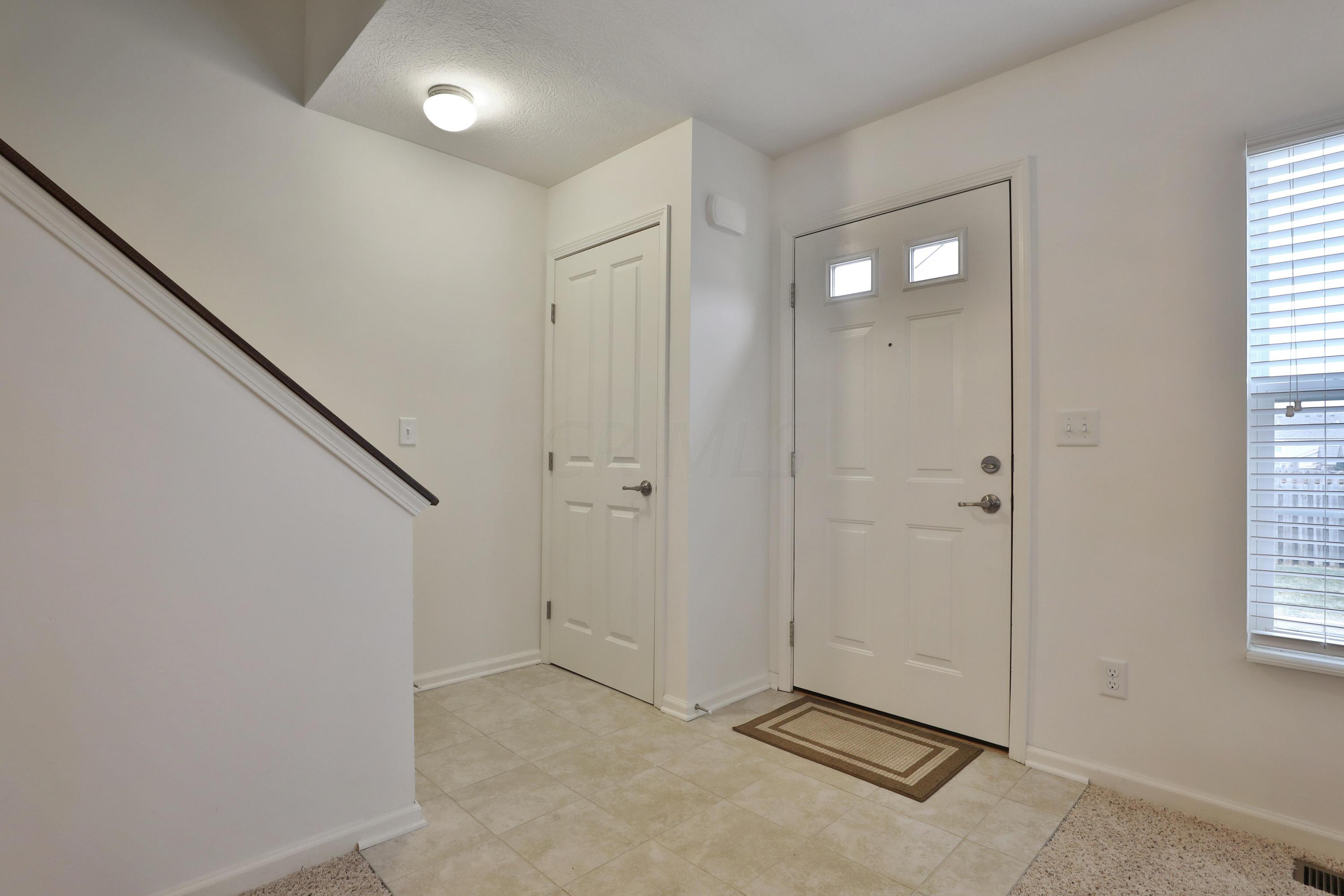 8287 Bruntsfield Road Columbus, OH 43235 - Photo 5 of 36 Gallery Image 5