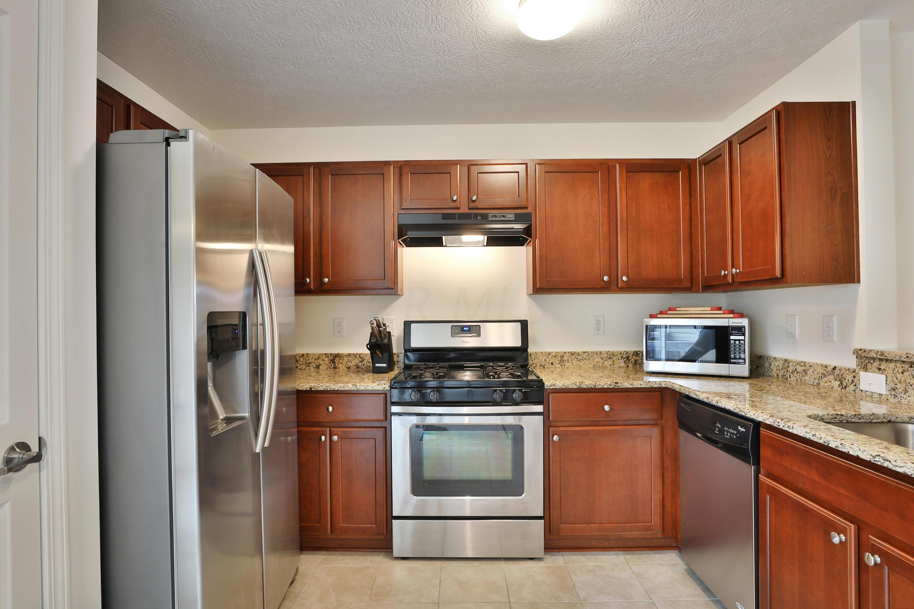 8287 Bruntsfield Road Columbus, OH 43235 - Photo 8 of 36 Gallery Image 8