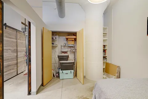 $300,000 | 250 Park Avenue, Unit 305, Minneapolis, MN 55415