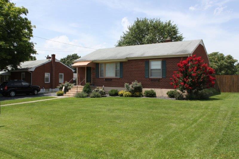 1645 Reece Road Salem, VA 24153 - Photo 1 of 45 Front Lawn