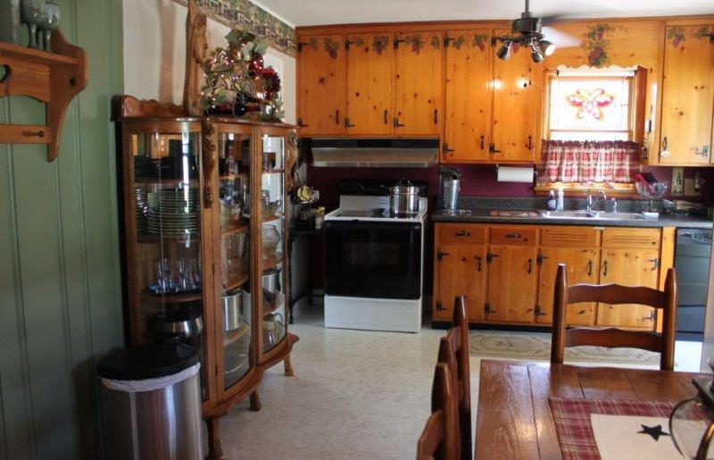 1645 Reece Road Salem, VA 24153 - Photo 10 of 45 Kitchen