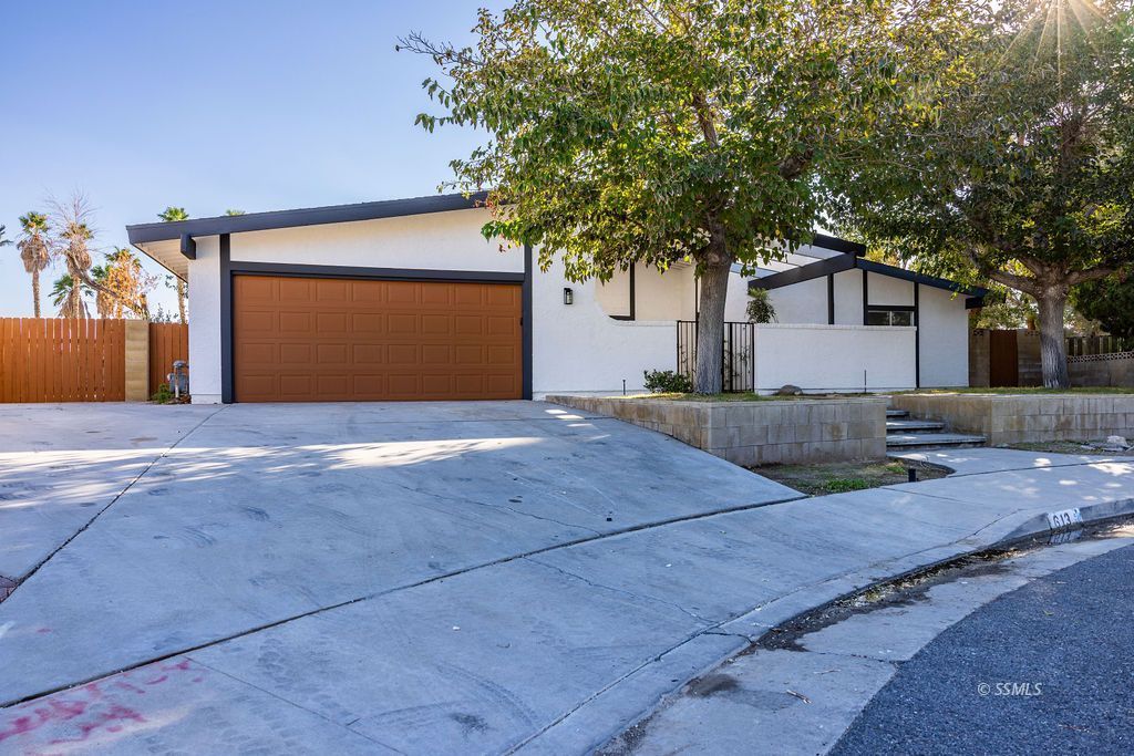 613 Alice Avenue Ridgecrest, CA 93555 - Photo 4 of 46