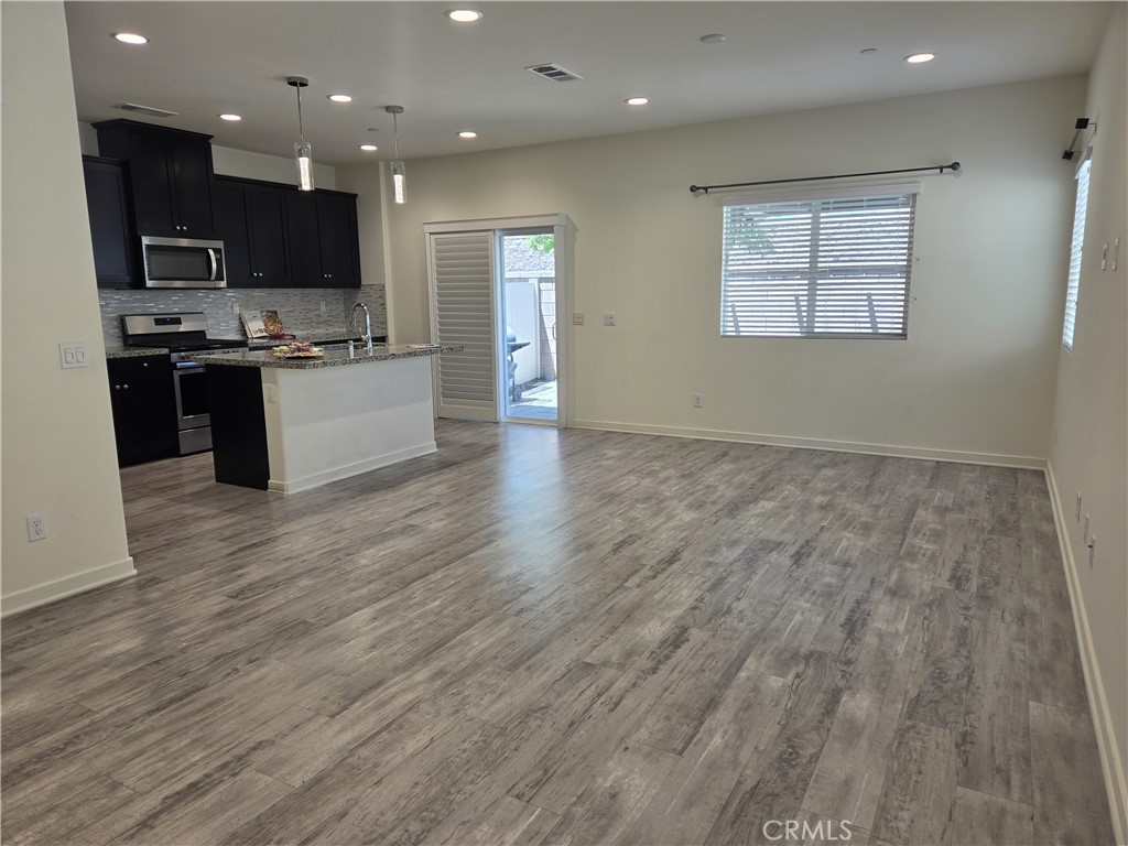 27440 Red Rock Road Moreno Valley, CA 92555 - Photo 5 of 43