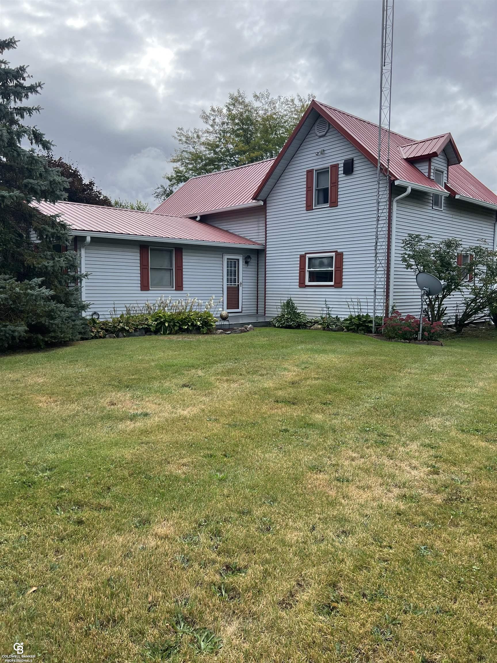 8902 Imlay City Road Avoca, MI 48006 - Photo 22 of 71 50091460-23.JPG