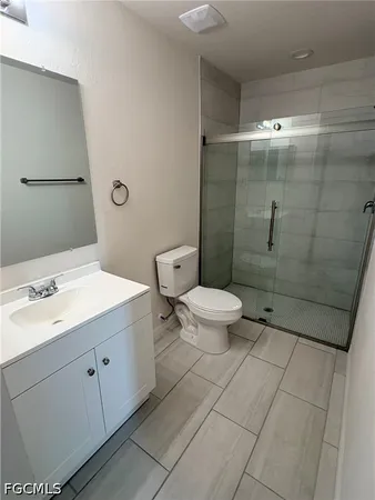 $1,600 | 828 Gleason Parkway, Cape Coral, FL 33914