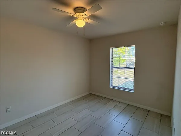 $1,600 | 828 Gleason Parkway, Cape Coral, FL 33914