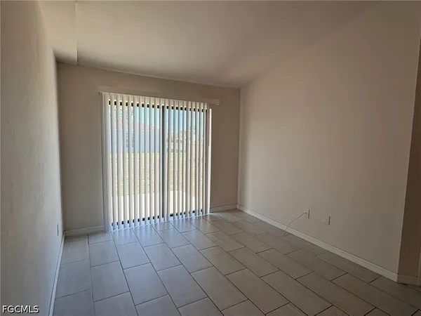 $1,600 | 828 Gleason Parkway, Cape Coral, FL 33914