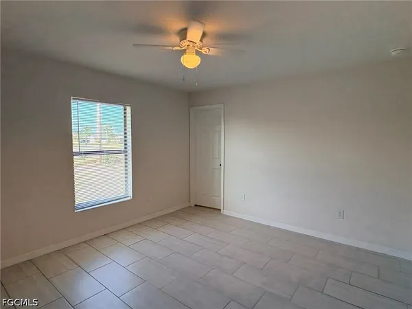 $1,600 | 828 Gleason Parkway, Cape Coral, FL 33914