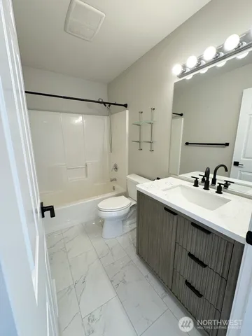 $4,150 | 8316 121st Avenue Southeast, Newcastle, WA 98056