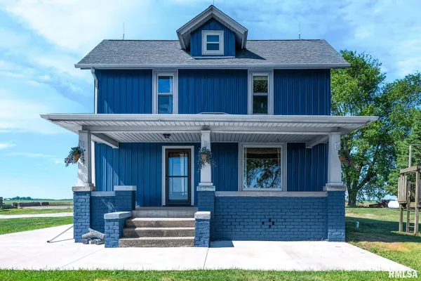 $198,500 | 1612 230 Avenue, Galesburg, IL 61401