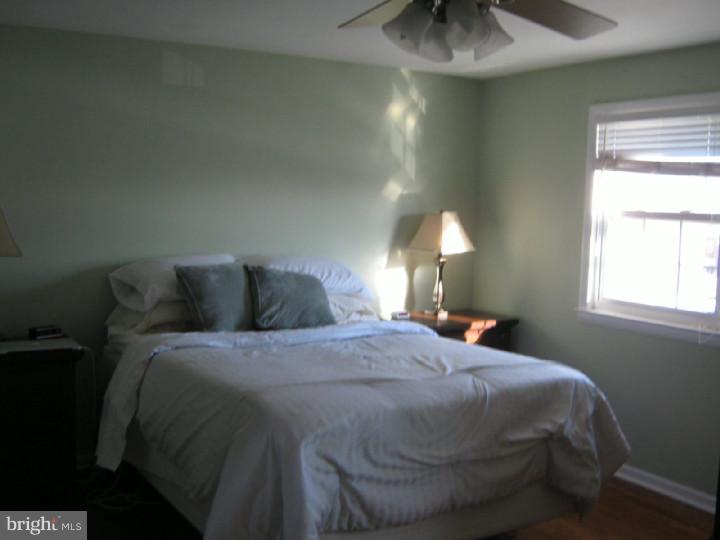 12642 Medford Road Philadelphia, PA 19154 - Photo 16 of 25