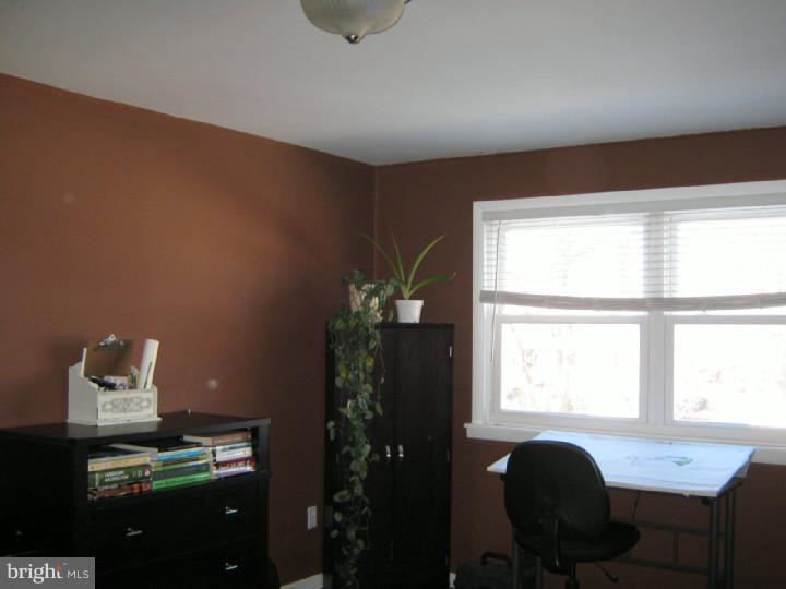 12642 Medford Road Philadelphia, PA 19154 - Photo 18 of 25