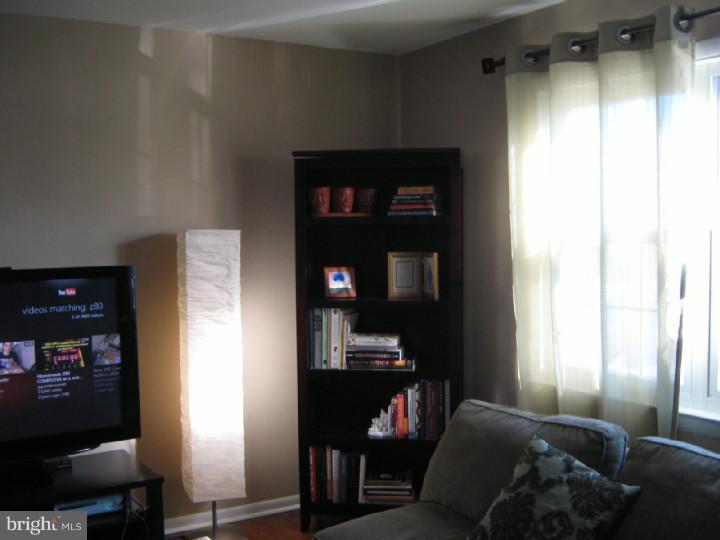 12642 Medford Road Philadelphia, PA 19154 - Photo 5 of 25