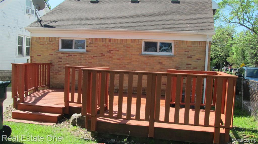 23656 Harvard Street Dearborn, MI 48124 - Photo 4 of 17