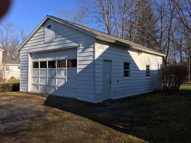 24 South Westcott Road Rotterdam, NY 12306 - Photo 2 of 18 Photo 2