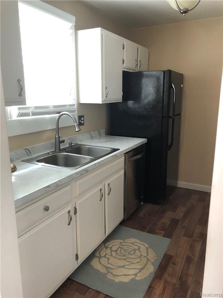 776 South Boulevard West Rochester, MI 48307 - Photo 7 of 23 IMG_0992.jpg