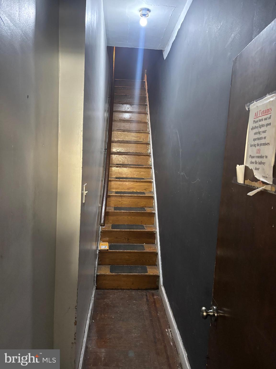 2003 North 33rd Street Philadelphia, PA 19121 - Photo 16 of 16 stairs from 1st level