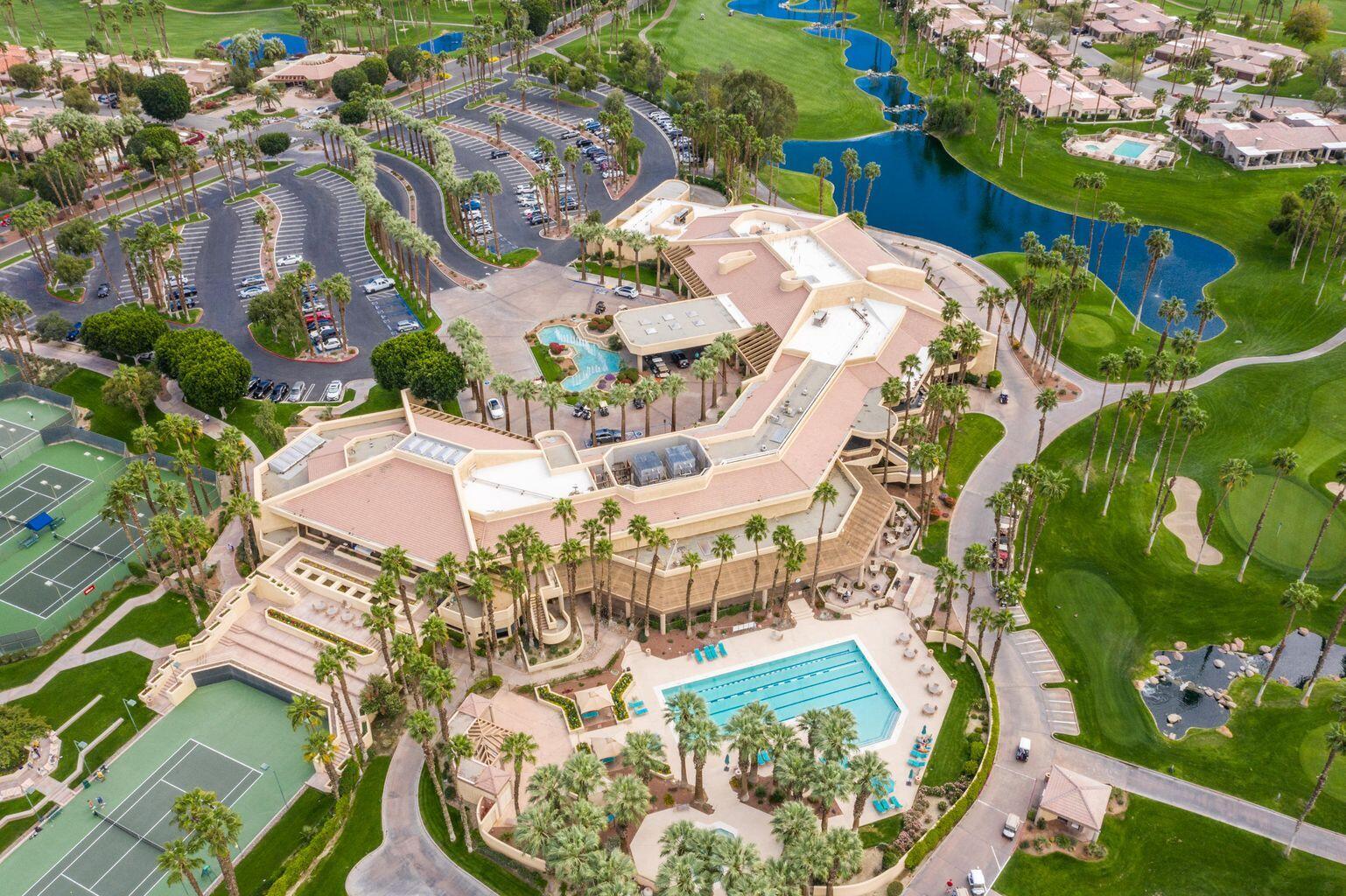 76131 Impatiens Circle Palm Desert, CA 92211 - Photo 22 of 27 view of a lake