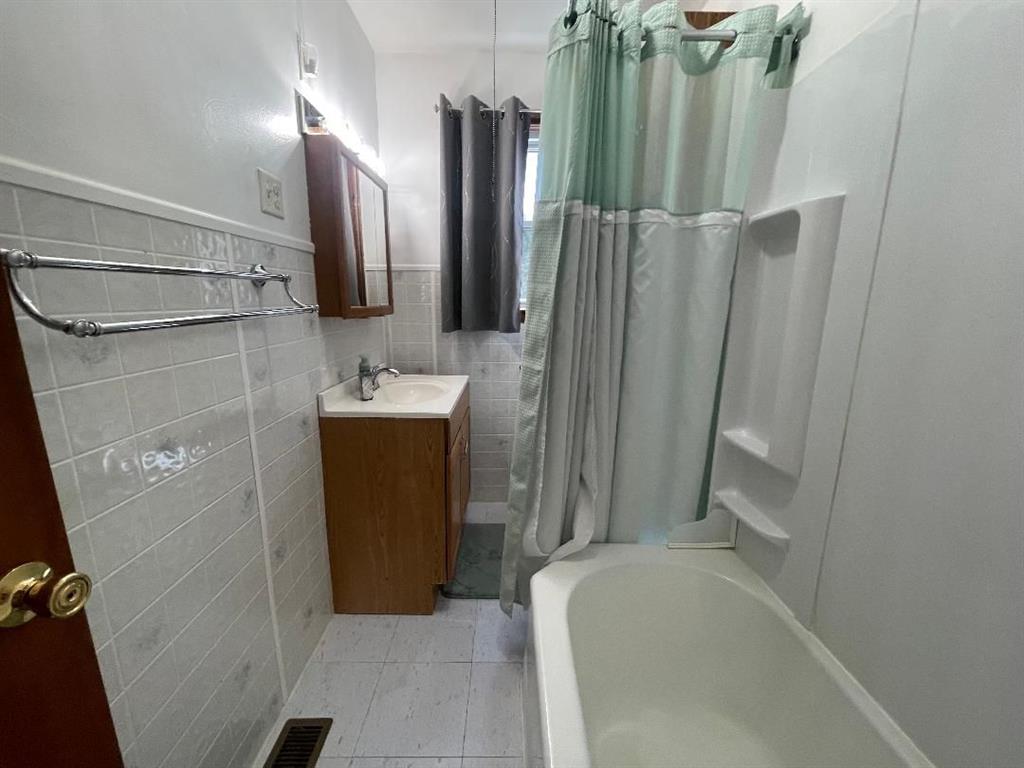 455 Bedford Road West Middlesex, PA 16159 - Photo 13 of 31 Full Bath Main Floor