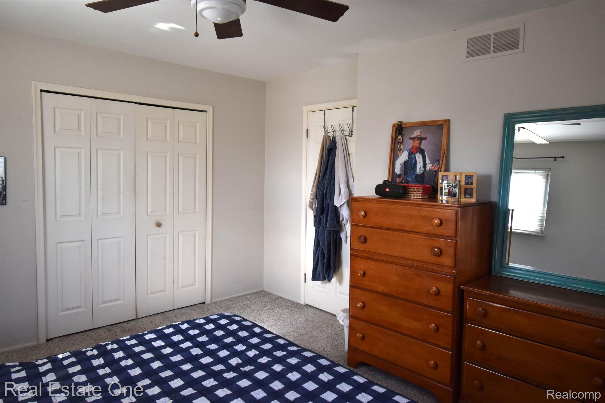 6051 Rocking Chair Road Grand Blanc, MI 48439 - Photo 25 of 43 Bedroom 2