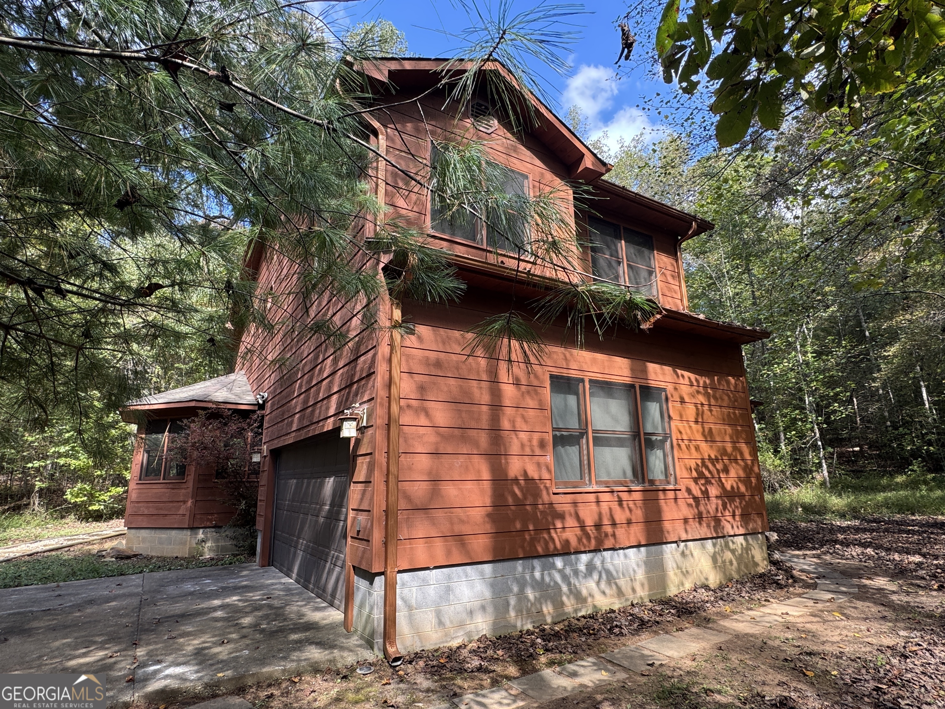 330 Pine Grove Drive Blue Ridge, GA 30513 - Photo 3 of 33 a front view of a house