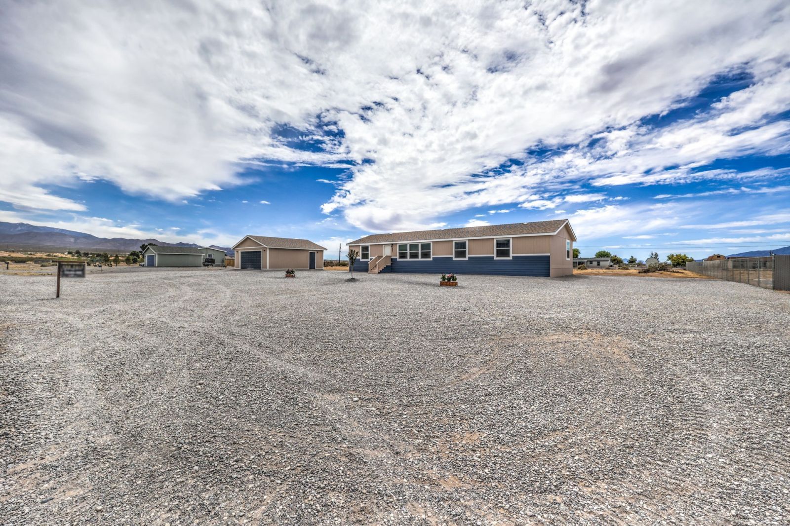 381 East Pechstein Road Pahrump, NV 89060 - Photo 3 of 46