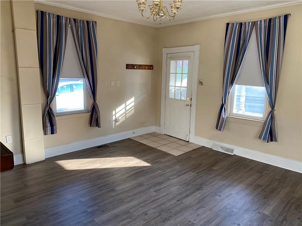 173 Country Club Road Washington, PA 15301 - Photo 3 of 18 Gallery Image 3